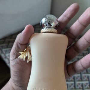 PDM Fem Cassili (dot-sized cosmetic damage)